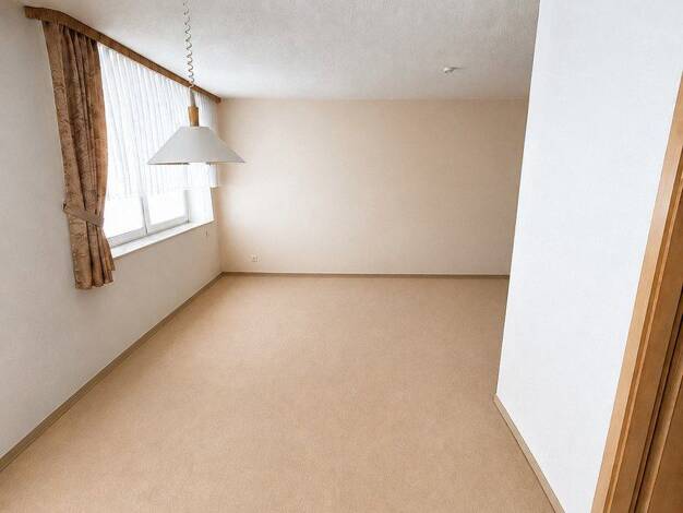Wohnung zur Miete 560 € 3 Zimmer 80 m² 1. Geschoss frei ab 01.10.2026 Pößnecker Straße 7 Remptendorf Remptendorf 07368