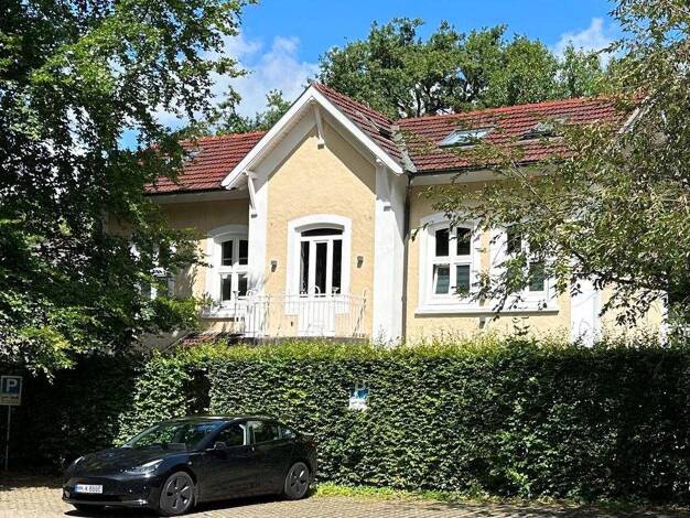 Doppelhaushälfte zur Miete 2.890 € 5,5 Zimmer 131 m² 750 m² Grundstück frei ab sofort Osdorf Hamburg 22549