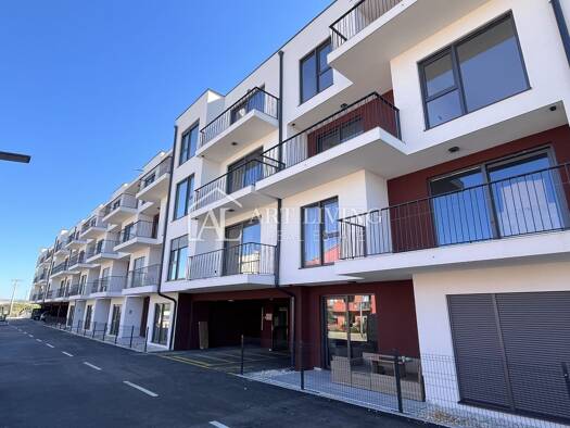 Wohnung zum Kauf 216.000 € 2 Zimmer 1. Geschoss Umag 52470