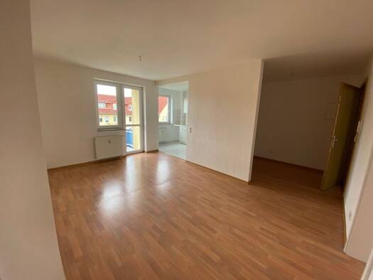 Wohnung zur Miete 720 € 3 Zimmer 90 m² 3. Geschoss frei ab 01.12.2025 Friedrich-Engels-Straße 48 Güstrow 18273