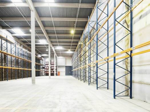 Lagerhalle zur Miete 15.807 m² Lagerfläche teilbar ab 2.000 m² Wien 1110