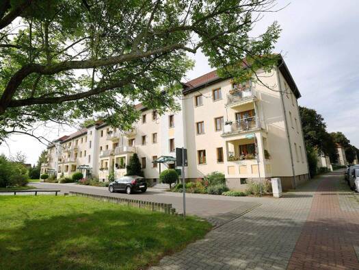 Wohnung zur Miete 299 € 2 Zimmer 37,3 m² 3. Geschoss frei ab 01.05.2026 Schilfbreite 26 Leipziger Str. Magdeburg 39120