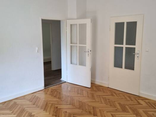 Wohnung zur Miete 975 € 3,5 Zimmer 97 m² Geschoss 1/4 frei ab sofort Sanderau Würzburg 97072