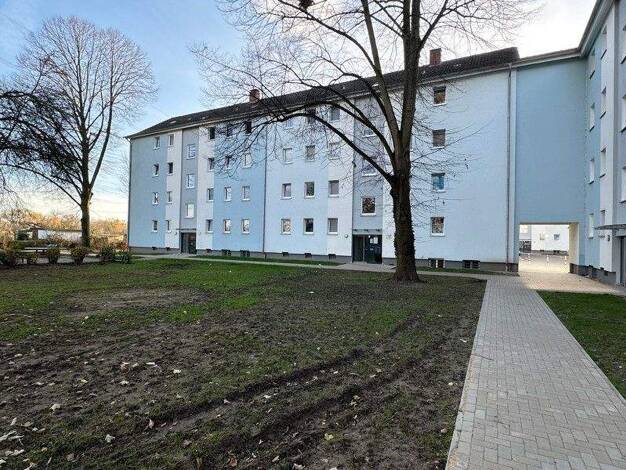 Wohnung zur Miete 817 € 3 Zimmer 73,7 m² 3. Geschoss frei ab 23.03.2026 Oderstraße 20 Rheindorf Leverkusen 51371