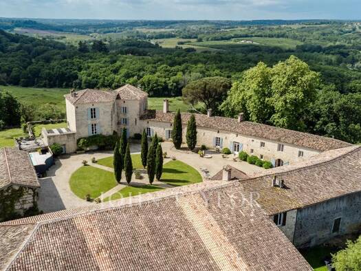 Schloss zum Kauf 2.900.000 € 15 Zimmer 1.000 m² 330.000 m² Grundstück Jardin Public Bordeaux 33124