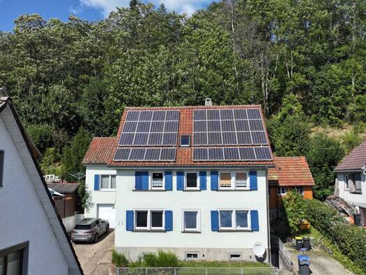 Mehrfamilienhaus zum Kauf provisionsfrei 390.000 € 10 Zimmer 220 m² 615 m² Grundstück Lenzkirch 79853