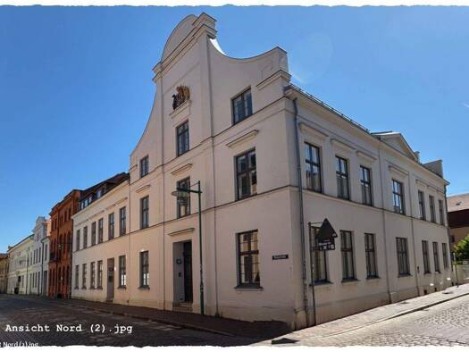 Wohnung zur Miete 1.165 € 4 Zimmer 122,2 m² 1. Geschoss frei ab 01.05.2026 Güstrow 18273