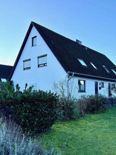 Mehrfamilienhaus zur Miete 1.499 € 4 Zimmer 135 m² 200 m² Grundstück frei ab 01.03.2025 Am Sportplatz 12 Elmenhorst 23869