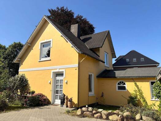 Einfamilienhaus zum Kauf 464.000 € 4 Zimmer 140 m² 734 m² Grundstück Henstedt-Ulzburg 24558