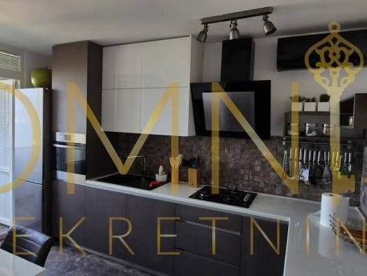 Wohnung zur Miete 850 € 1 Zimmer 60 m² 10. Geschoss Rijeka