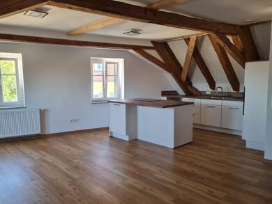 Wohnung zur Miete 690 € 3 Zimmer 75 m² Dachgeschoss, 2. Geschoss frei ab sofort Hauptstraße 52 Alerheim Alerheim 86733