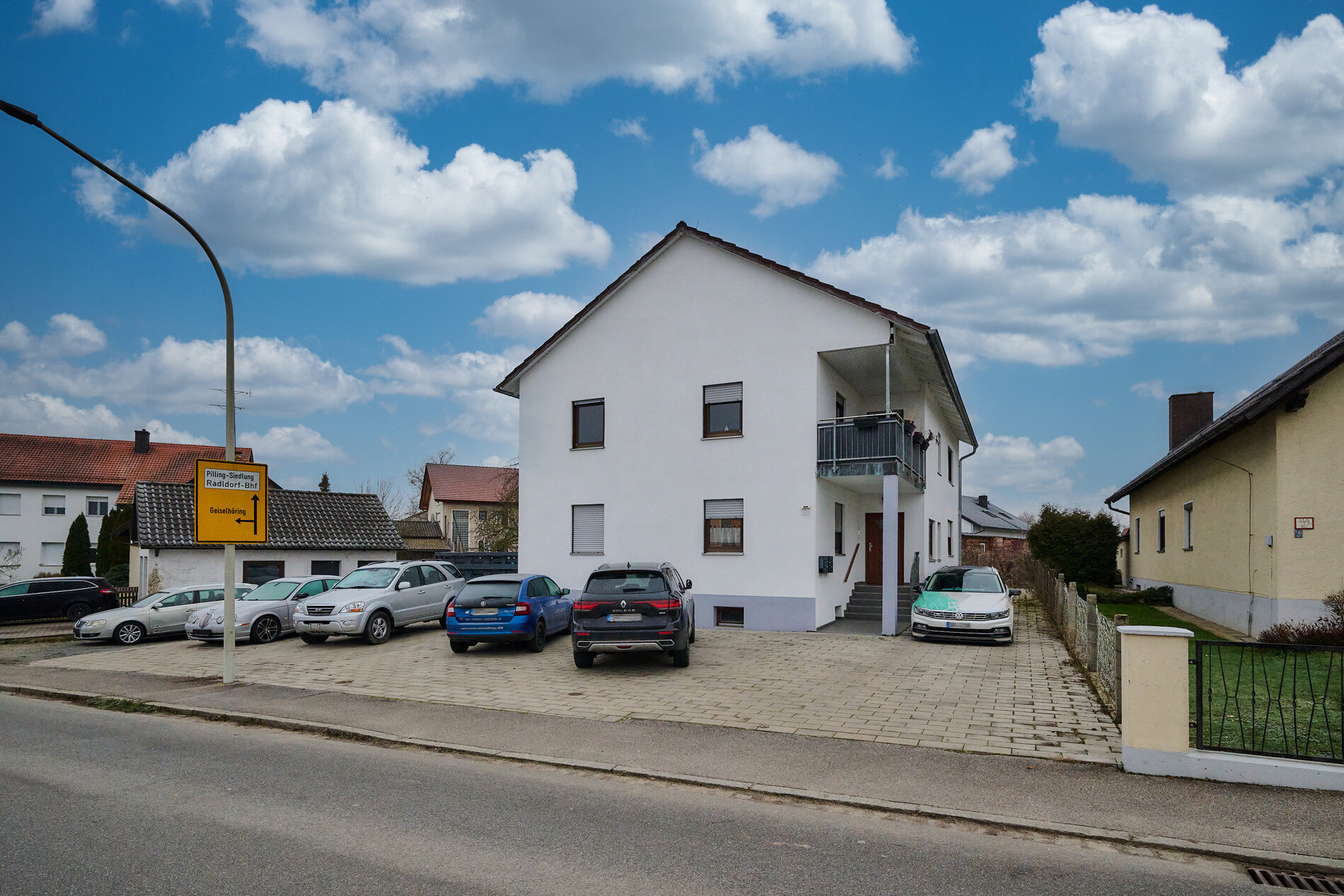 Mehrfamilienhaus zum Kauf 6 Zimmer 224 m²<br/>Wohnfläche 539,5 m²<br/>Grundstück Radldorf Perkam 94368