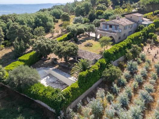 Einfamilienhaus zum Kauf 1.080.000 € 8 Zimmer 251 m² 2.350 m² Grundstück Sud Tanneron 83440