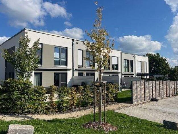 Reihenmittelhaus zur Miete 1.200 € 4 Zimmer 102 m² 193 m² Grundstück frei ab 01.01.2026 Haßfurt 97437