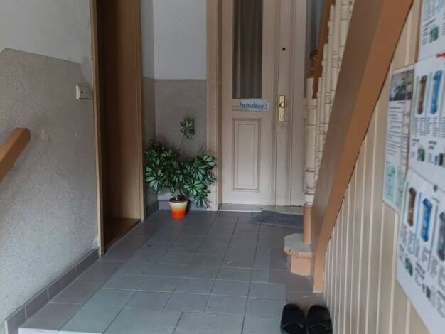 Mehrfamilienhaus zum Kauf als Kapitalanlage geeignet 351.000 € 15 Zimmer 388,6 m² 658 m² Grundstück Neupetershain Neupetershain 03103