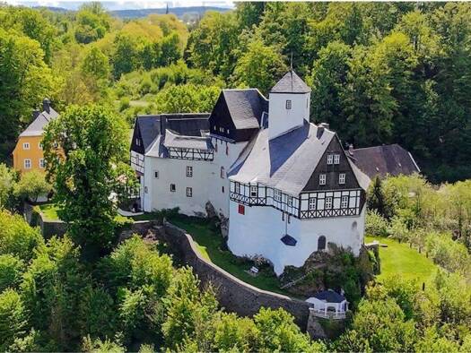 Schloss zum Kauf 1.950.000 € 1 Zimmer 2.180 m² 48.000 m² Grundstück Innere Altstadt Ortsamtsbereich Altstadt 01067