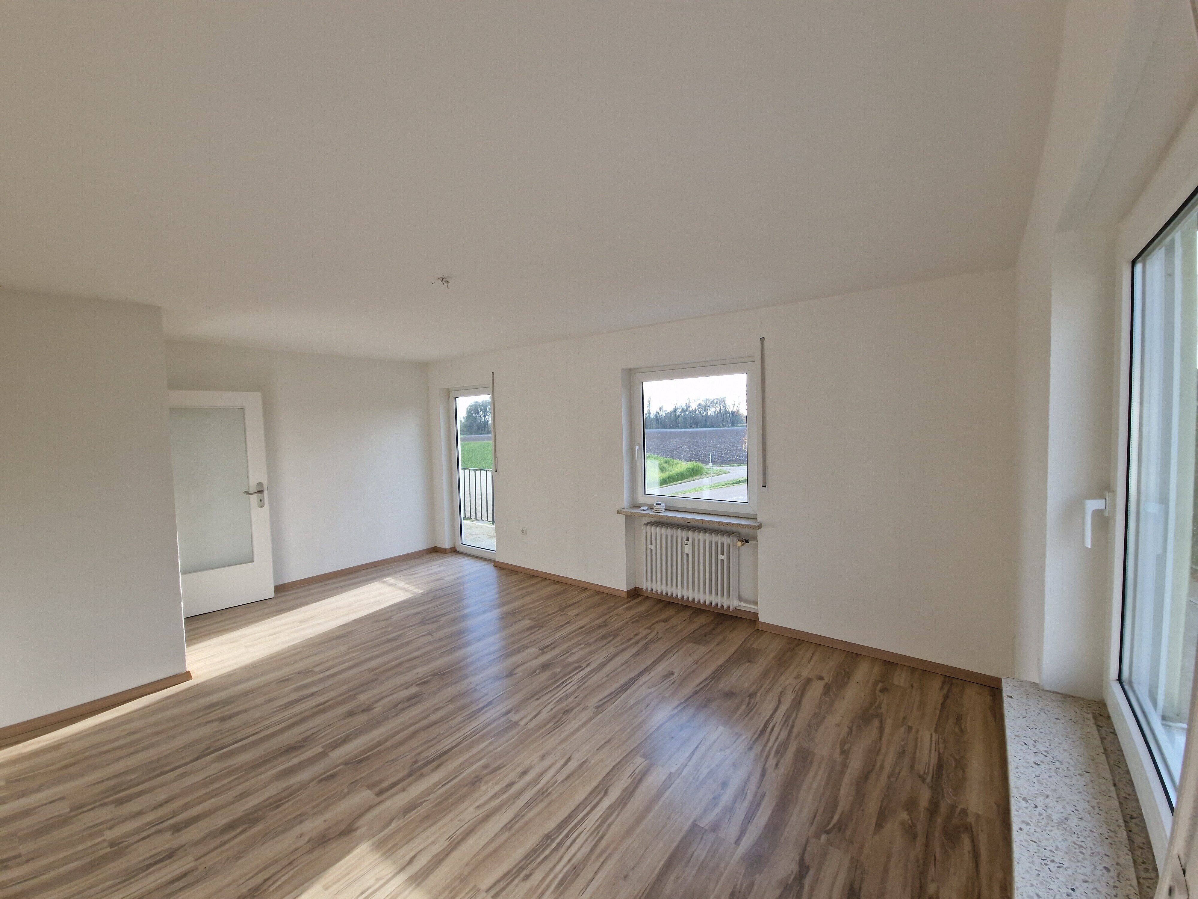 Wohnung zur Miete 850 € 3 Zimmer 79 m²<br/>Wohnfläche 2.<br/>Geschoss ab sofort<br/>Verfügbarkeit Schenkensteinerstr. 1 Zirgesheim Donauwörth 86609