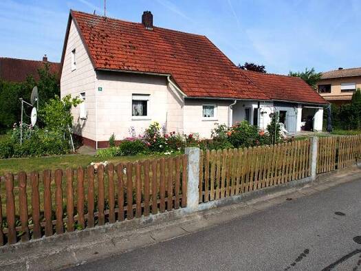 Einfamilienhaus zum Kauf 169.000 € 3 Zimmer 70 m² 846 m² Grundstück Wallersdorf Wallersdorf 94522