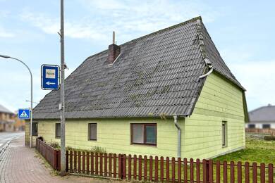 Einfamilienhaus zum Kauf 175.000 € 5 Zimmer 186,4 m² 1.114 m² Grundstück frei ab 01.08.2025 Eystrup Eystrup 27324
