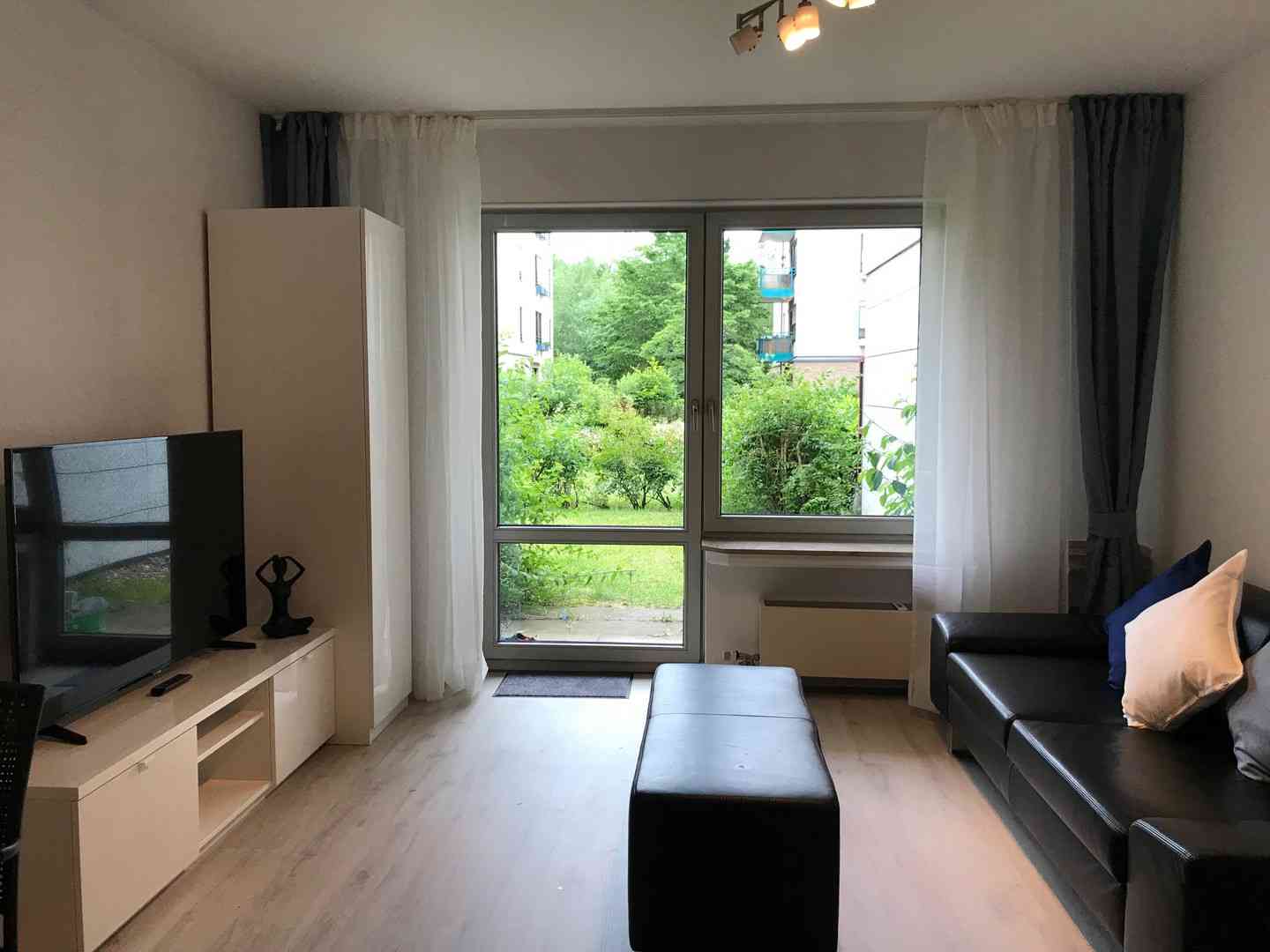 Wohnung zur Miete 700 € 1 Zimmer 37 m²<br/>Wohnfläche ab sofort<br/>Verfügbarkeit Hiddenseestraße Unterrath Düsseldorf 40468