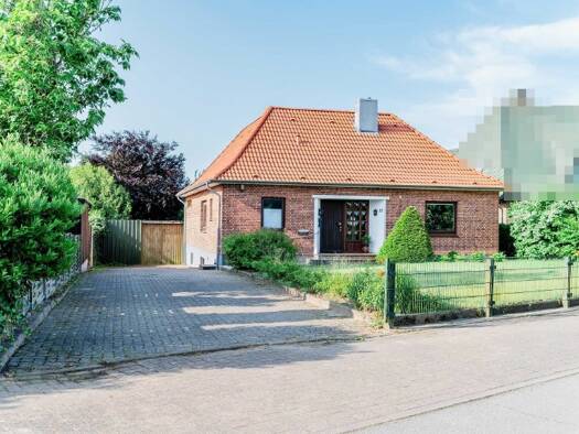 Einfamilienhaus zum Kauf 259.000 € 3 Zimmer 106 m² 935 m² Grundstück Süderbrarup 24392