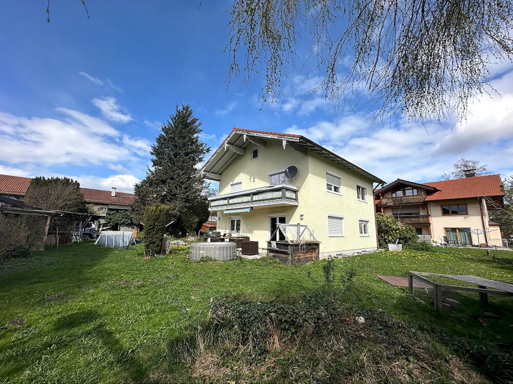 Einfamilienhaus zum Kauf 997.000 € 5 Zimmer 140 m²<br/>Wohnfläche 1.006 m²<br/>Grundstück Raubling 83064