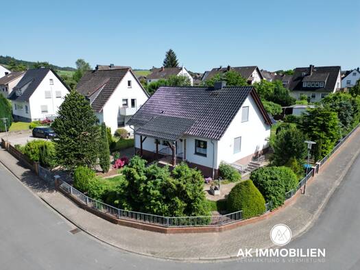 Einfamilienhaus zum Kauf 309.000 € 4 Zimmer 100 m² 885 m² Grundstück Hastenbeck Hameln 31789