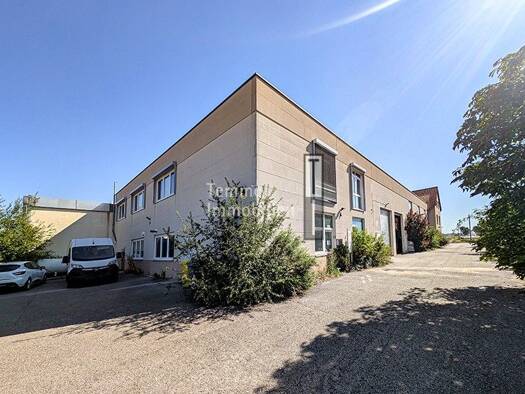 Lagerhalle zur Miete 2.150 € 1.210 m² Lagerfläche teilbar ab 870 m² Braunsbach Fürth 90765
