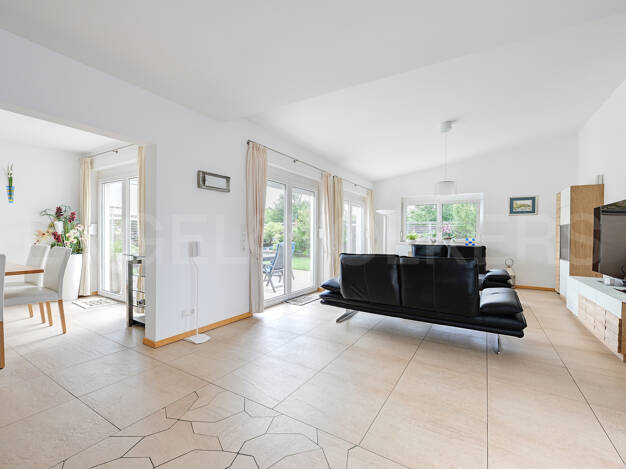 Haus zum Kauf 1.549.000 € 4,5 Zimmer 171 m² 550 m² Grundstück Poing Poing 85586