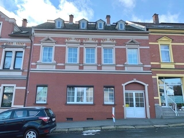 Reihenmittelhaus zum Kauf 135.000 € 6 Zimmer 125,9 m²<br/>Wohnfläche 350 m²<br/>Grundstück Treuen Treuen 08233