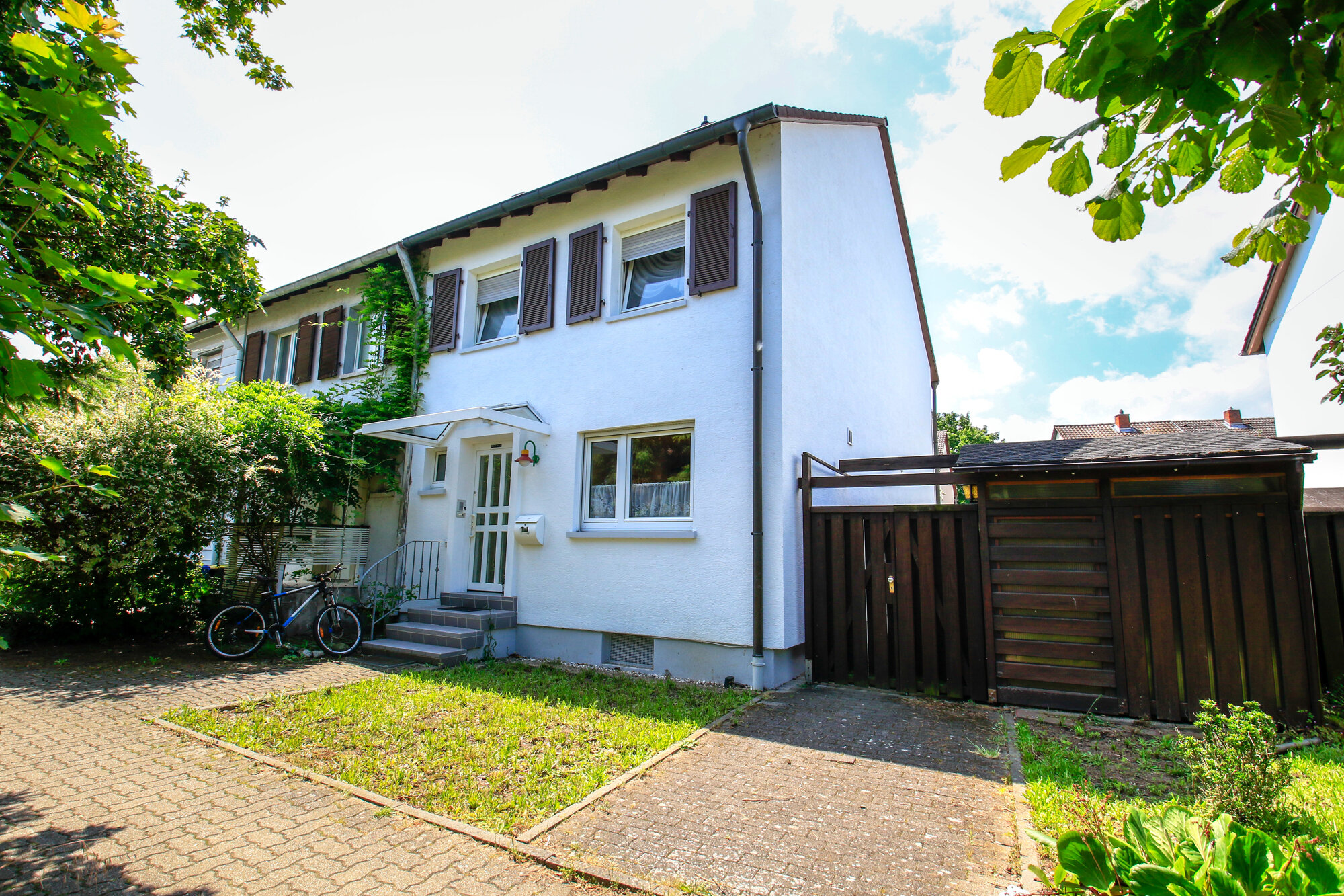 Reihenendhaus zum Kauf 349.000 € 4,5 Zimmer 130 m²<br/>Wohnfläche 278 m²<br/>Grundstück Gartenstadt / Stadtbezirk 412 Ludwigshafen am Rhein 67067