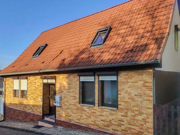 Sonstiges zum Kauf als Kapitalanlage geeignet 55.000 € 4 Zimmer 75 m² 371 m² Grundstück Hettstedt 06333