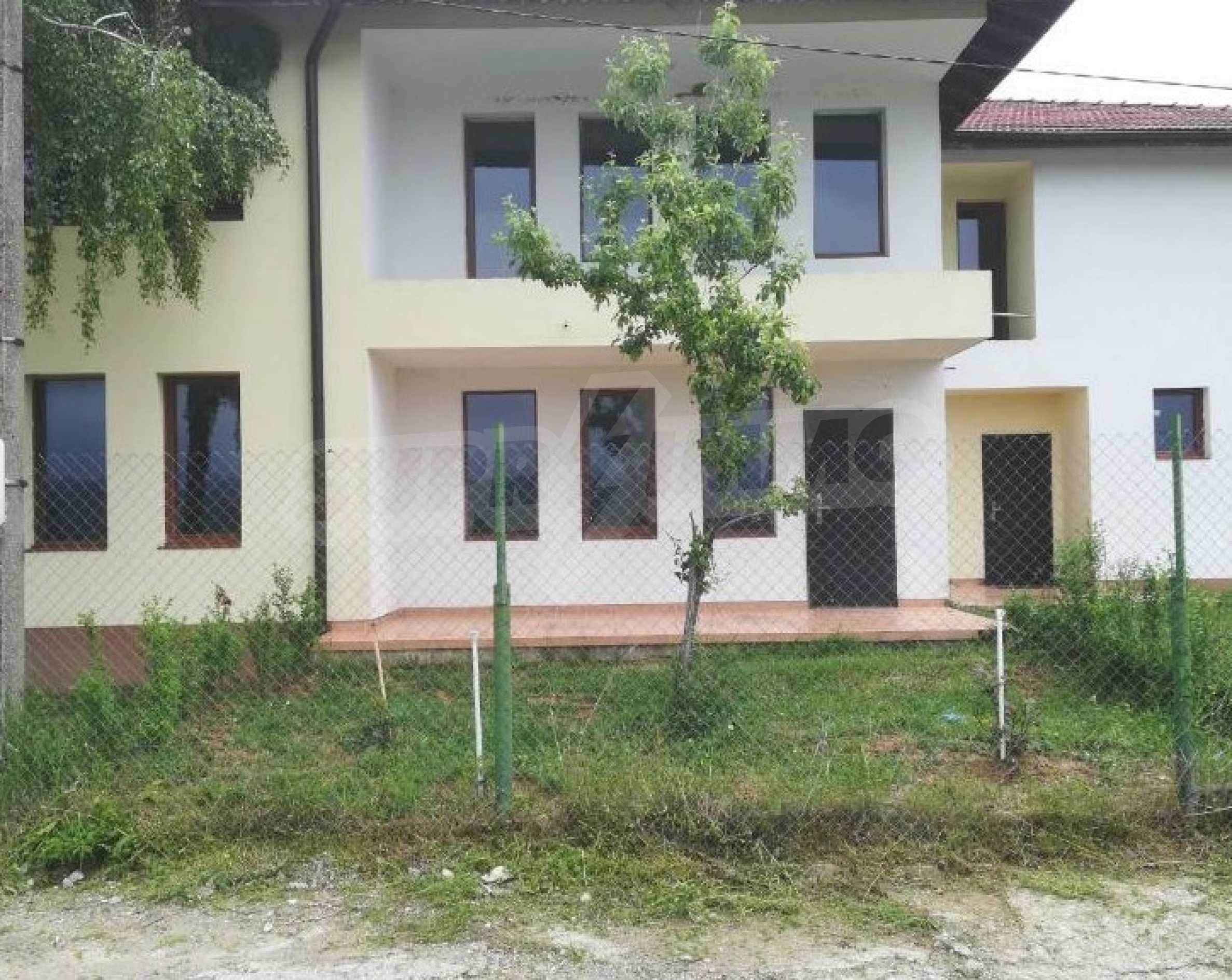 Reihenmittelhaus zum Kauf 75.000 € 4 Zimmer 225 m²<br/>Wohnfläche Tryavna