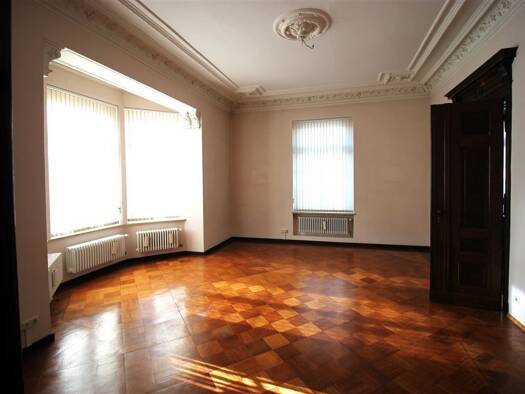 Büro zur Miete 785 € 5 Zimmer 118 m² Bürofläche Crimmitschau 08451