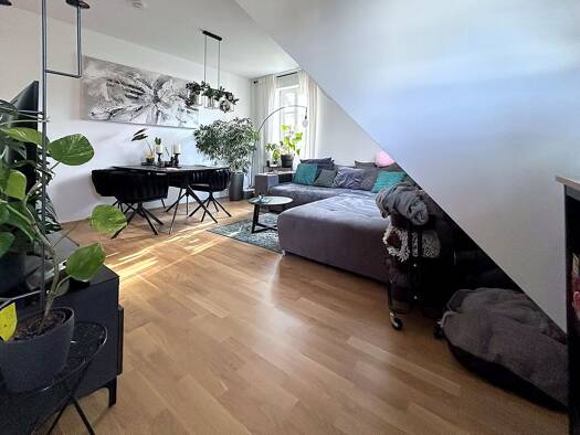 Wohnung zur Miete 777 € 4 Zimmer 83,5 m² 3. Geschoss frei ab 01.12.2026 Limbacher Straße 54 Kaßberg Chemnitz 09113