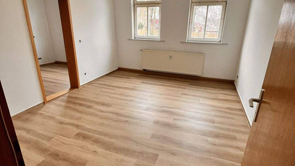 Wohnung zur Miete 450 € 2 Zimmer 60 m² Geschoss 1/2 frei ab sofort Marktstraße Blankenhain 99444
