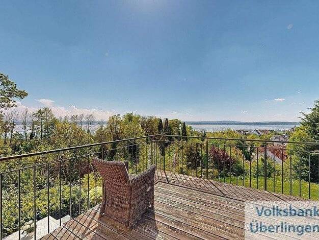 Villa zum Kauf 20 Zimmer 821 m² 18.460 m² Grundstück Meersburg 88709