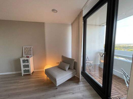 Wohnung zur Miete 880 € 1 Zimmer 32 m² 15. Geschoss Milbertshofen-Am Hart München 80809
