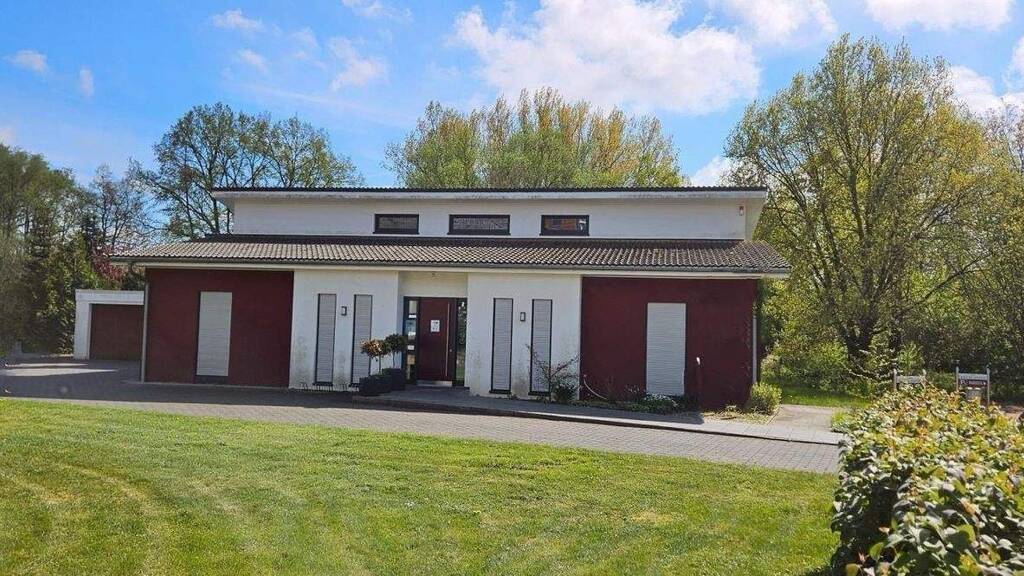 Bungalow zum Kauf 680.000 € 17 Zimmer 248,4 m² 1.756 m² Grundstück frei ab sofort Hitzacker 29456