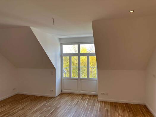 Wohnung zur Miete 464 € 2 Zimmer 51 m² 5. Geschoss frei ab 01.02.2026 Jahnstraße 60 Lutherviertel Chemnitz 09126