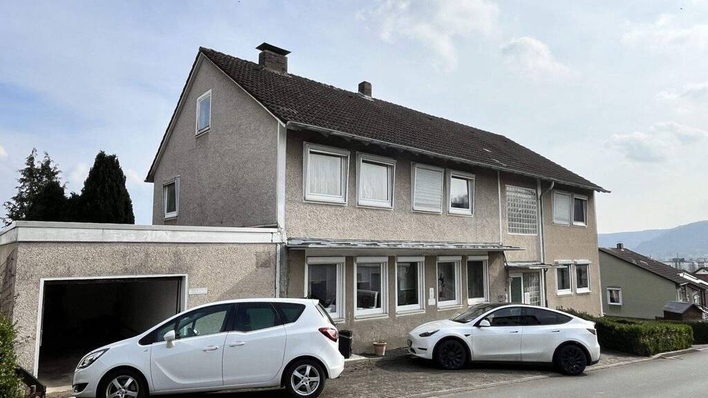 Wohnung zur Miete 590 € 3 Zimmer 90 m² 1. Geschoss frei ab 01.03.2026 Beverungen 37688