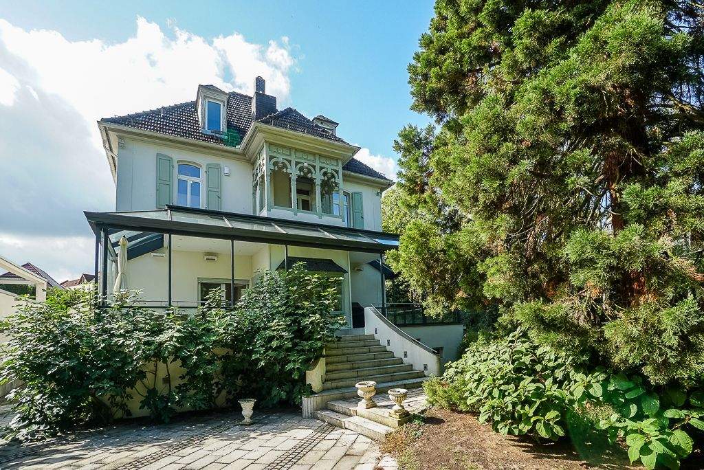 Immobilie in Bodenheim - Stilvolle Jugendstil-Villa mit Park (Bauland) & angegliedertem LOFT od. flexibler Gewerbemöglichkeit - Bild 1