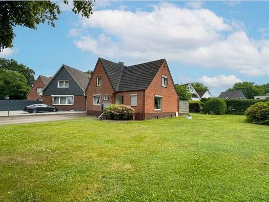 Einfamilienhaus zum Kauf 450.000 € 5 Zimmer 114 m² 910 m² Grundstück Harksheide Norderstedt 22850
