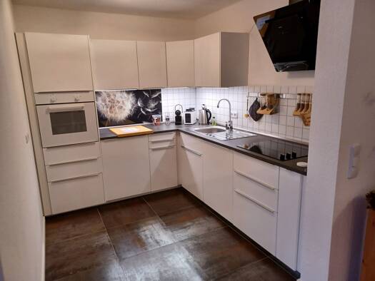 Studio zur Miete 840 € 2 Zimmer 56 m² Geschoss 1/3 frei ab sofort Friedlingen Weil am Rhein 79576