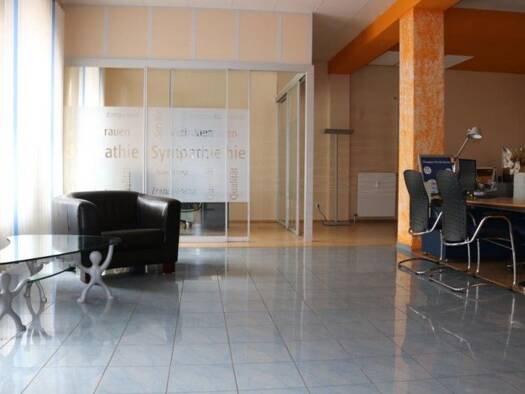 Büro zur Miete 2.500 € 5 Zimmer 233 m² Bürofläche teilbar ab 233 m² Steinbühl Nürnberg 90443