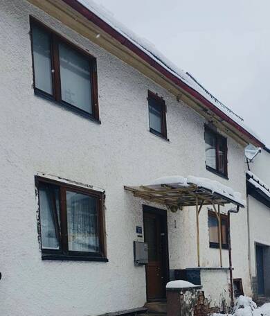 Mehrfamilienhaus zum Kauf provisionsfrei 80.000 € 6 Zimmer 190 m² 450 m² Grundstück Zum Zimmergrund 15 Albrechts Suhl 98529