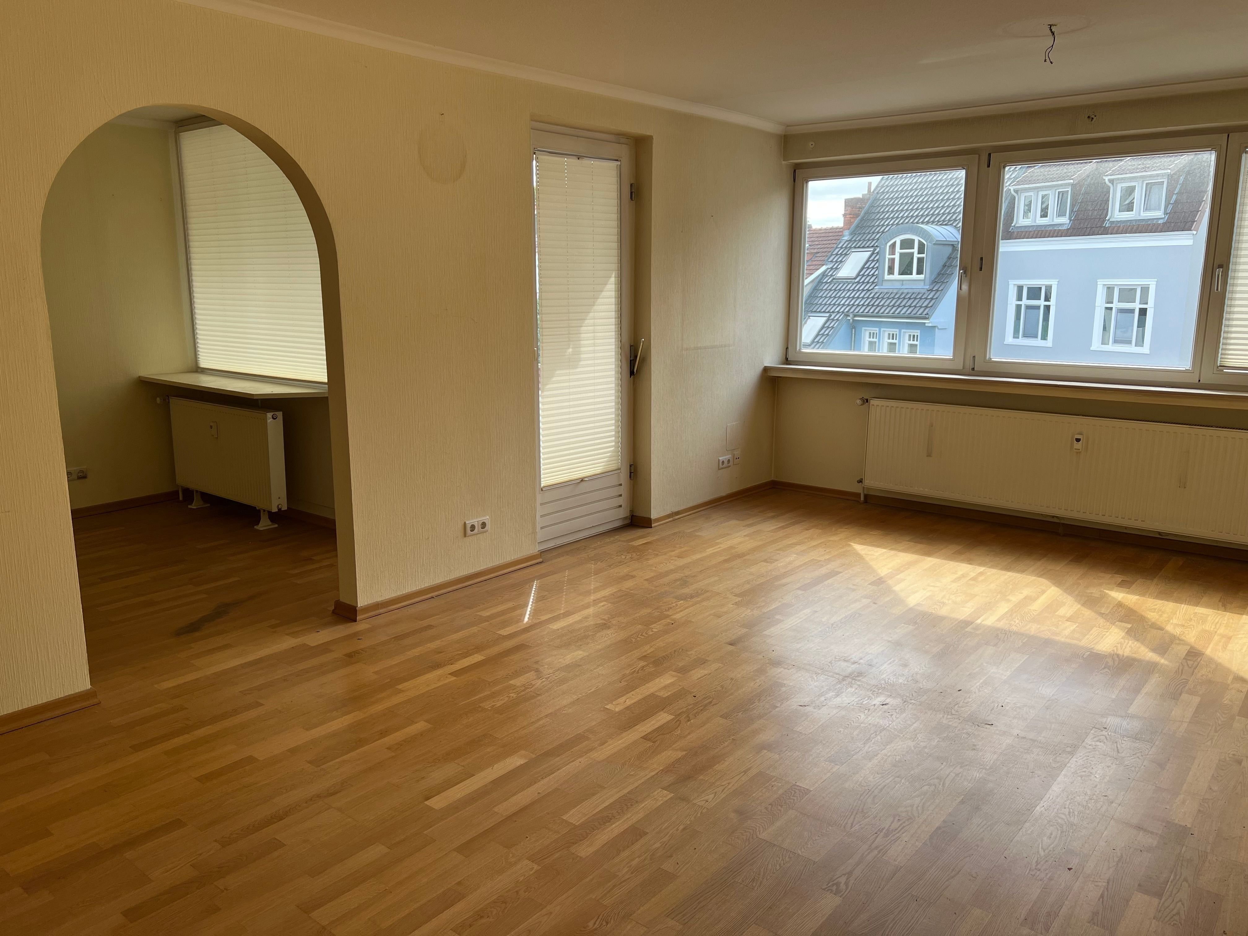 Wohnung zur Versteigerung 262.000 € 3 Zimmer 81 m²<br/>Wohnfläche 2.<br/>Geschoss ab sofort<br/>Verfügbarkeit Neu-Schwachhausen Bremen 28213