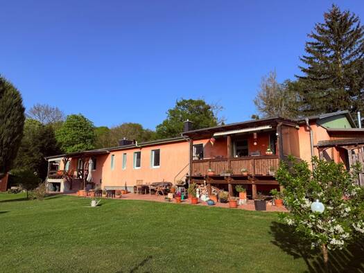 Mehrfamilienhaus zum Kauf provisionsfrei 495.000 € 8 Zimmer 300 m² 2.831 m² Grundstück Seedorf Basedow 17139