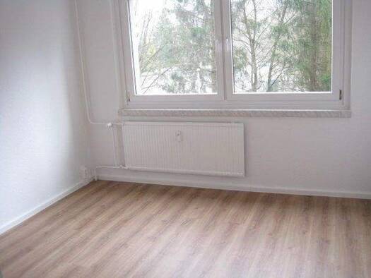 Wohnung zur Miete 330 € 3 Zimmer 66,3 m² frei ab sofort Wolgograder Allee 40 Hutholz Chemnitz 09123