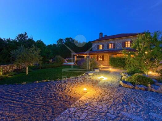 Villa zum Kauf 1.500.000 € 4 Zimmer 160 m² 4.300 m² Grundstück Dobrinj